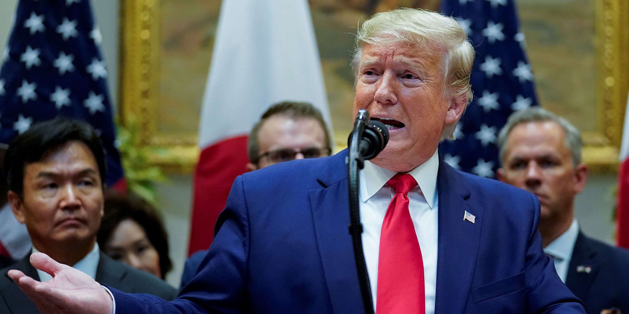 Pourquoi-Donald-Trump-menace-de-destitution-veut-empecher-les-democrates-d-auditionner-un-ambassadeur