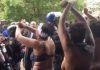 Afrique du Sud : des femmes dans la rue, presque nues, pour protester contre la xénophobie