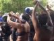 Afrique du Sud : des femmes dans la rue, presque nues, pour protester contre la xénophobie