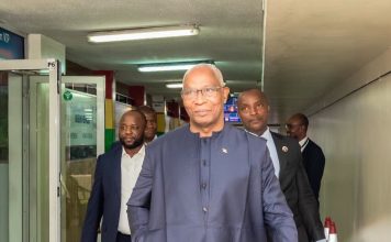 Guinée – Côte d’Ivoire : Amadou Oury Bah à Abidjan pour représenter le Président Mamadi Doumbouya aux festivités du 66ᵉ anniversaire de l’indépendance