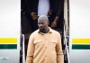 Le président Mamadi Doumbouya de retour à Conakry après son congé annuel en Grèce