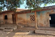 Benna Laya/Forécariah : l’école franco-arabe Solidarité Islamique en ruine, les habitants lancent un appel urgent à l’aide
