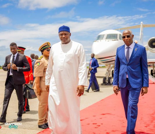 Coopération Guinée–Gambie : Adama Barrow à Conakry pour donner un nouvel élan aux relations bilatérales