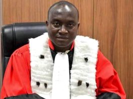 Justice : l’ex magistrat Algassimou Diallo transféré à la prison de Macenta