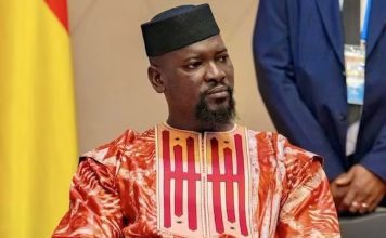 Gouvernement : Mamadi Doumbouya fixe les attributions des ministères et secrétariats généraux